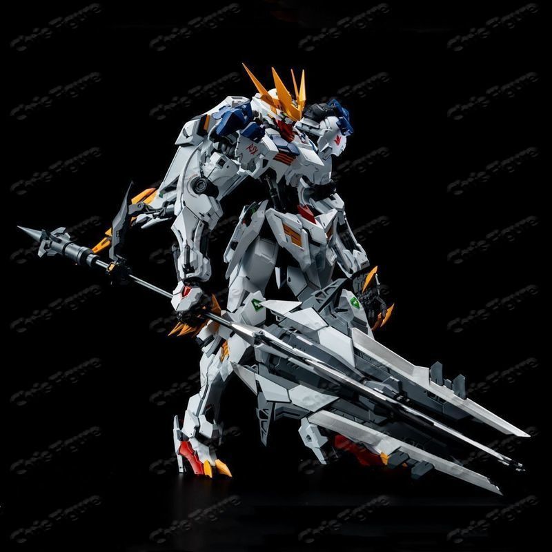 LUNAVOR MG 1/100 Wolf King Bar - đánh giá và giá Model Kit Barbatos